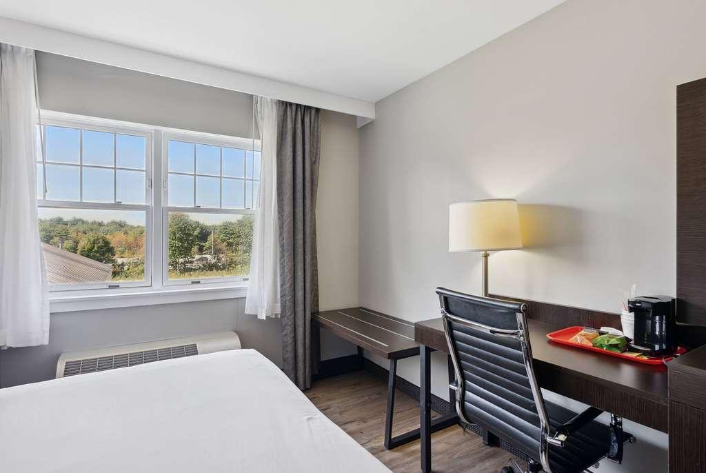 Ramada By Wyndham Saco/Old Orchard Beach Area Room photo